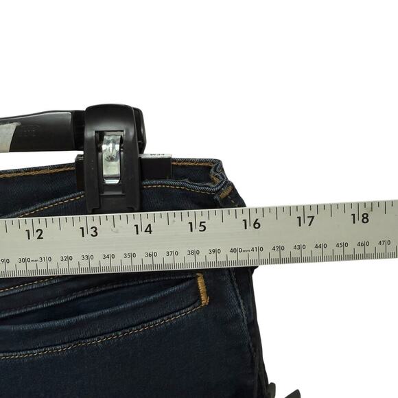 NWT True Religion 11 Lonestar High Rise Trouser Flare Jeans Size 34 - Picture 6 of 10